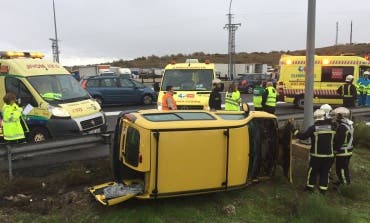 Dos mujeres fallecen arrolladas en la A-4 y otra resulta herida grave tras un accidente múltiple