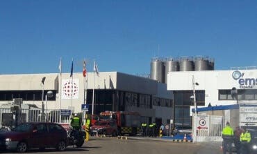 Una explosión en una empresa de Alcalá deja dos trabajadores heridos