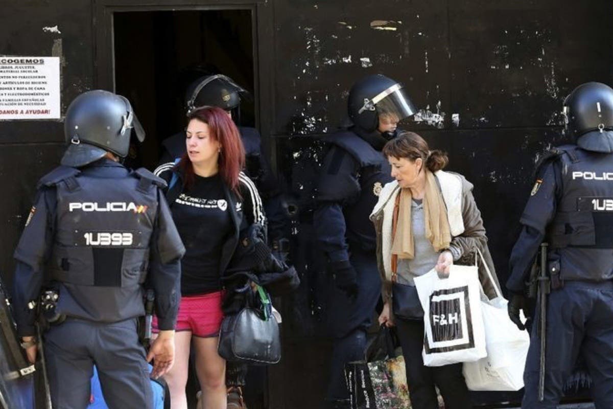 La Policía desaloja en Madrid al colectivo neonazi Hogar Social