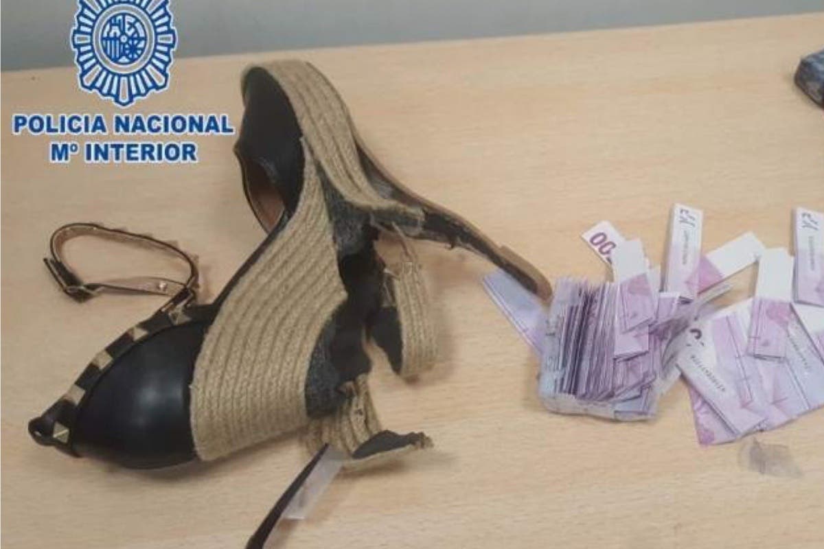 Detenida en Barajas con 180.000 euros en los tacones