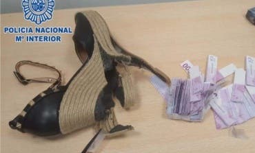 Detenida en Barajas con 180.000 euros en los tacones