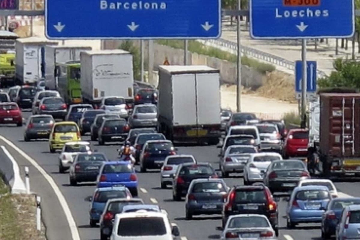 Varios accidentes complican el tráfico en Madrid al inicio de Navidad