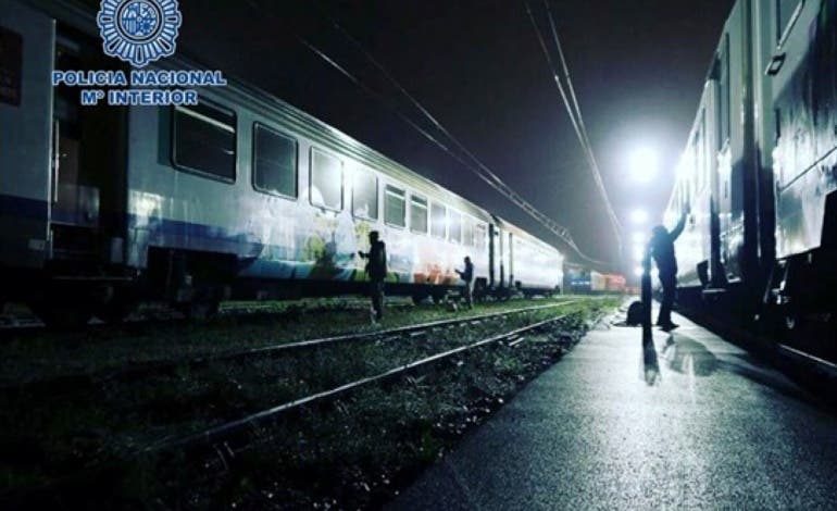 Madrid: Detenidos cinco grafiteros por daños valorados en 20.000 euros en trenes de Metro y Cercanías   