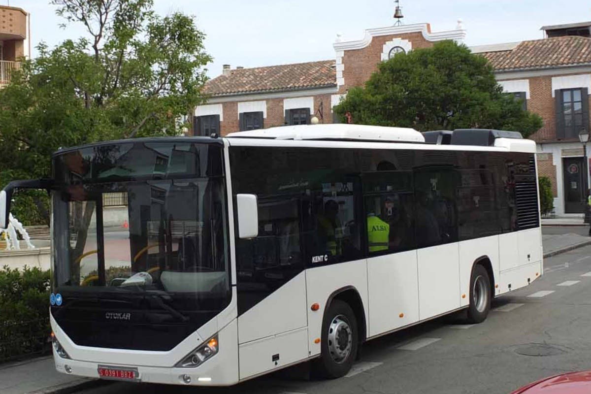 Paracuellos contará desde el lunes con dos nuevas líneas urbanas de autobuses