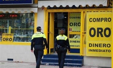 Detenidos tres jóvenes en Madrid cuando robaban un local compro-oro en Nochevieja