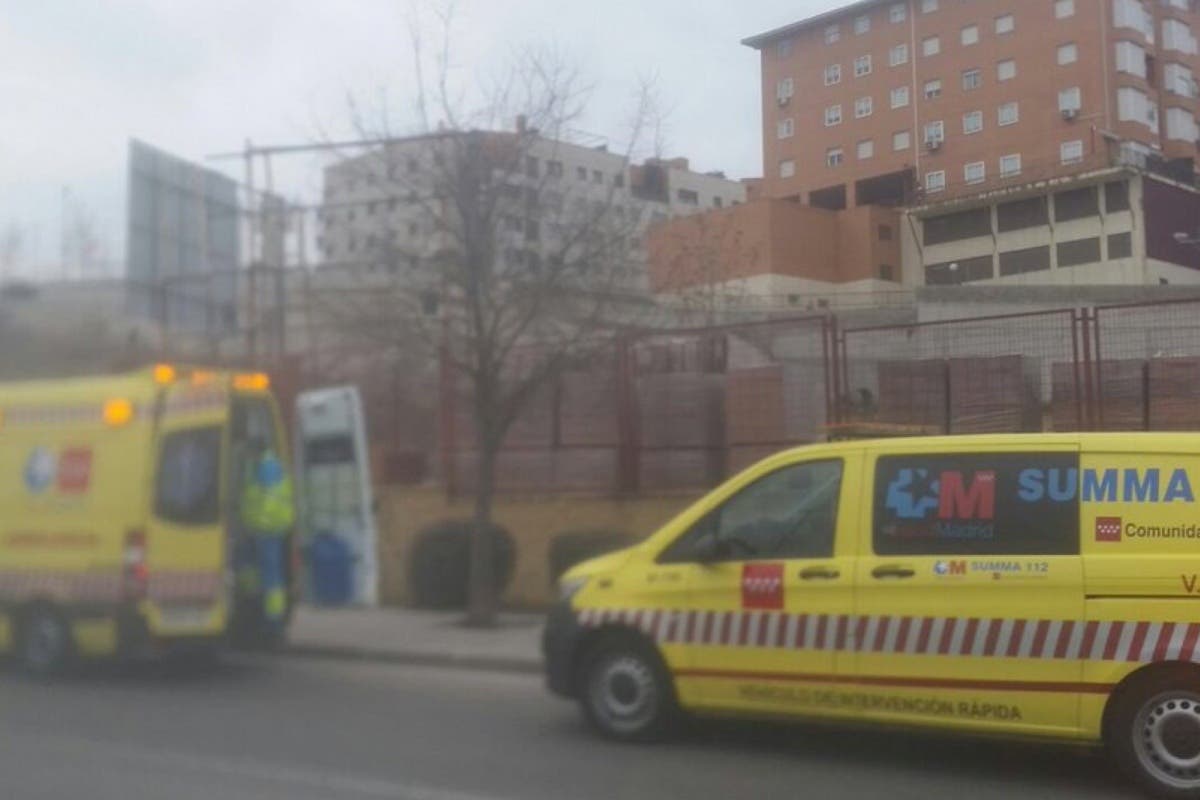 Herido un obrero al caer de una valla en Arganda