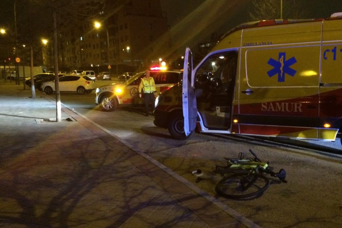 Herido muy grave un ciclista atropellado en Madrid