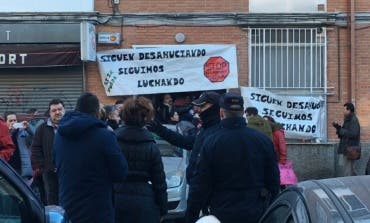 Dos detenidos y varios heridos en el desahucio paralizado en Alcalá de Henares