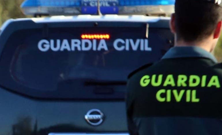 Lo encuentran muerto dentro de su camión aparcado en la A-2
