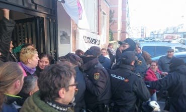 En libertad los dos detenidos en el desahucio paralizado en Alcalá