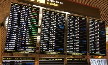 Detenido por dejar una bomba falsa en un ascensor de Barajas