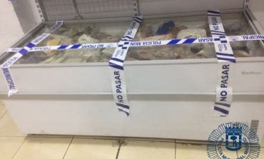 La tienda de los horrores en Madrid: carne y marisco caducados...