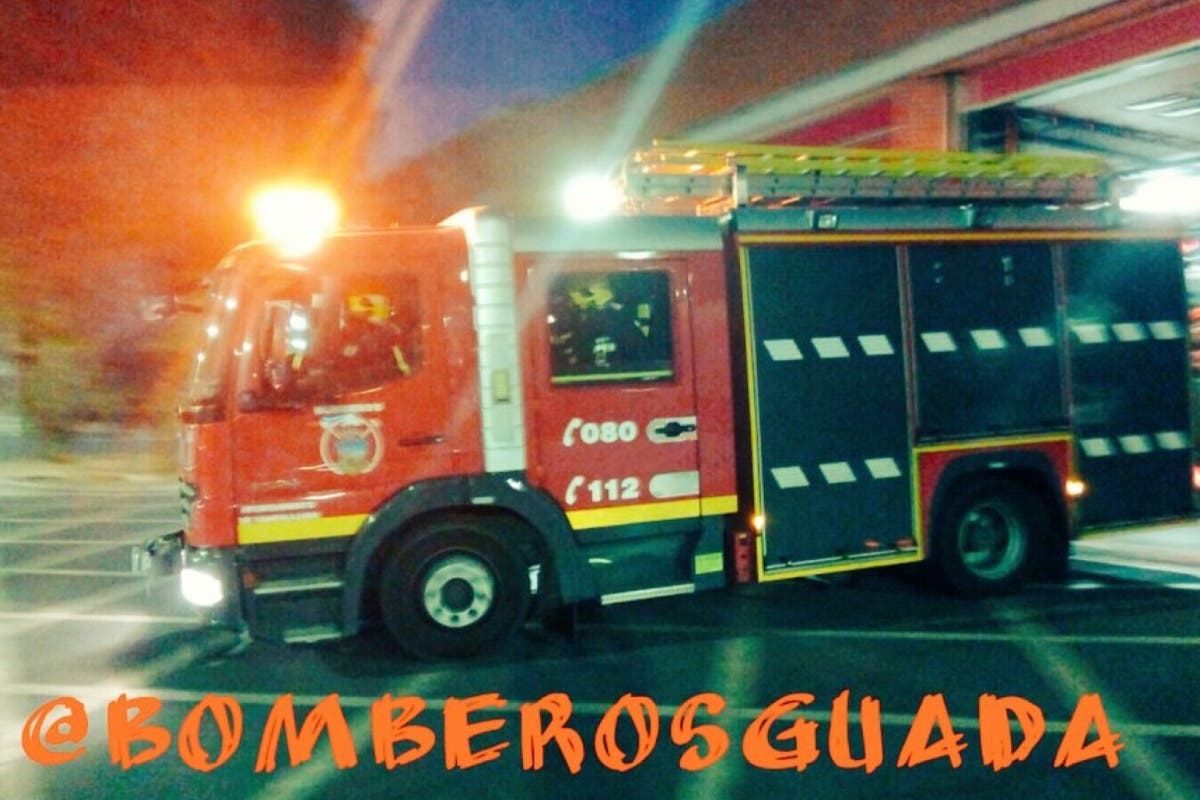 Un incendio en un bloque de pisos de Guadalajara deja seis heridos