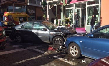 Estrella su coche en Canillejas, deja tres heridos y sale corriendo