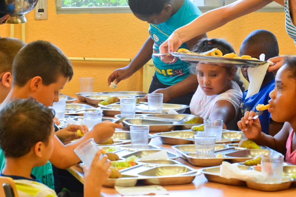 Torrejón vuelve a poner en marcha el comedor escolar de verano