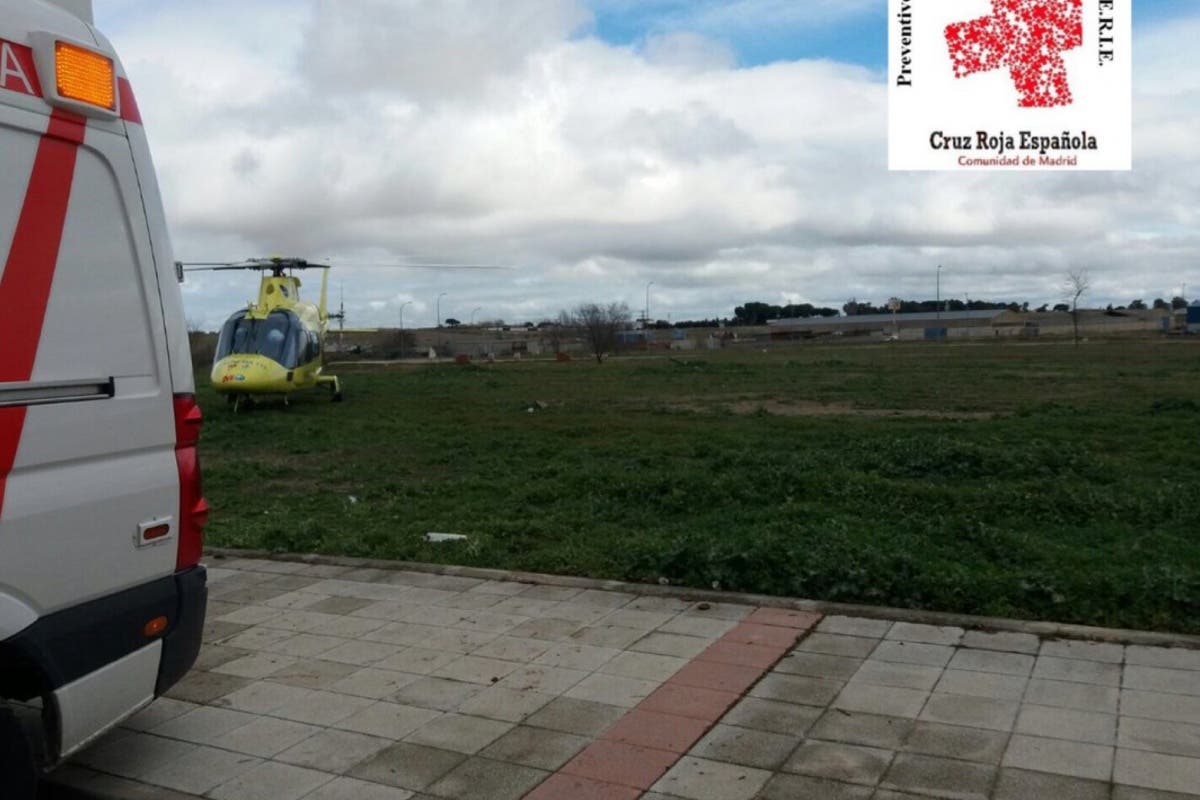 Herido grave un trabajador tras caerle sobre la cabeza una losa metálica de 200 kilos