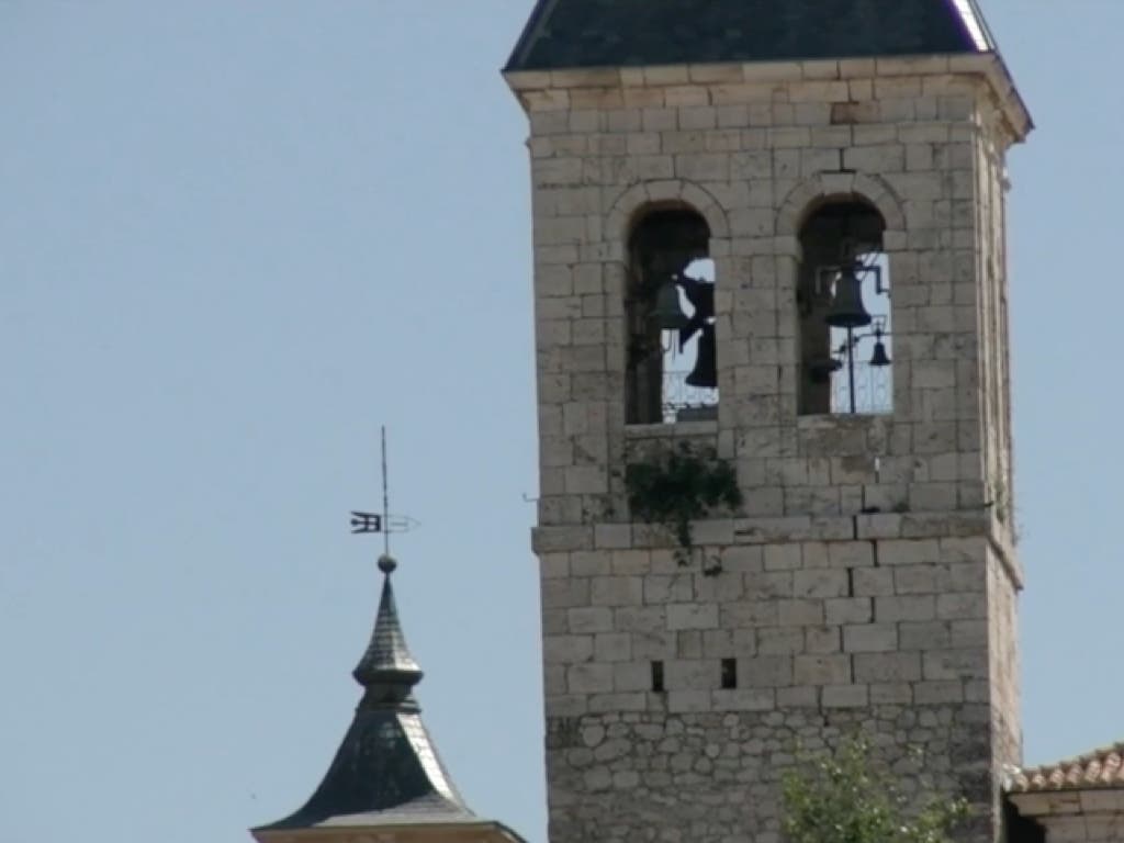 Roban joyas y dinero en la iglesia de Torres de la Alameda