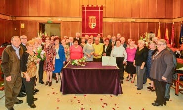 17 parejas de Torrejón vuelven a darse el «sí, quiero» 50 años después