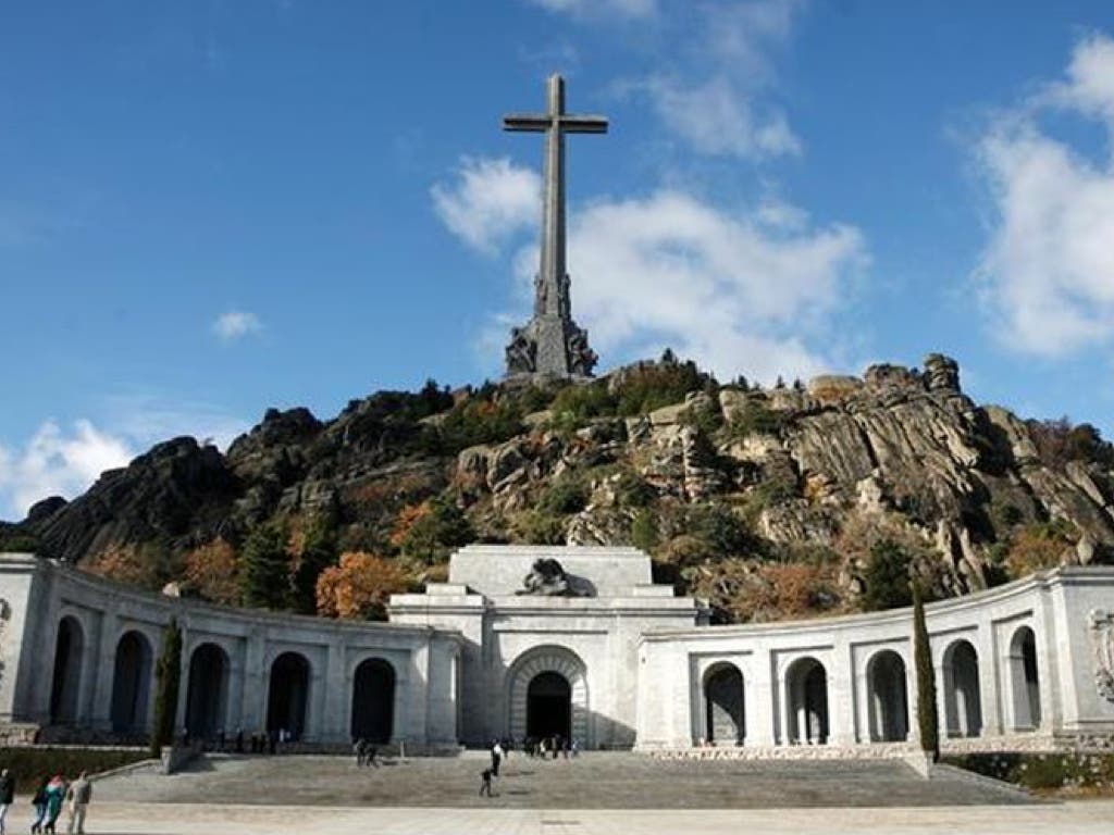 El Supremo avala la exhumación de Franco del Valle de los Caídos