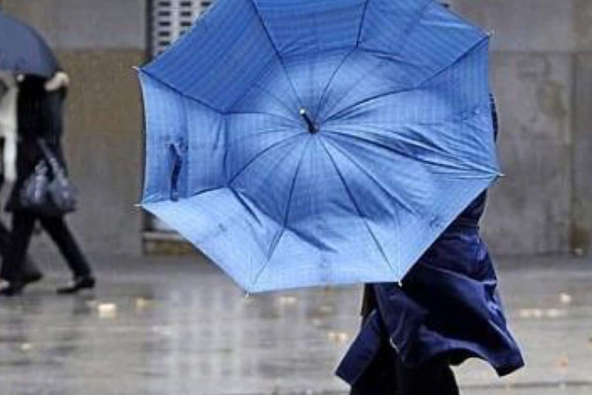 Alerta en Madrid por fuertes rachas de viento de hasta 90 kilómetros por hora