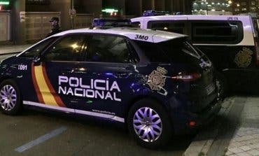 Un hombre irrumpe en un pub de madrugada y mata a dos personas