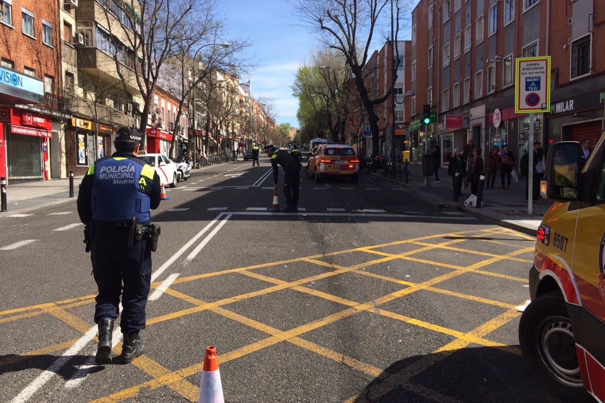 Grave una mujer de 75 años tras ser atropellada por un motorista en Vallecas