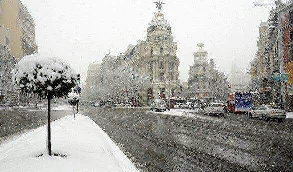La nieve sorprende a Madrid en primavera