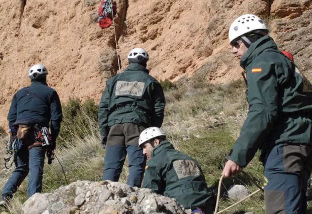 Una joven de Guadalajara, rescatada tras pasar la noche al borde de un precipicio