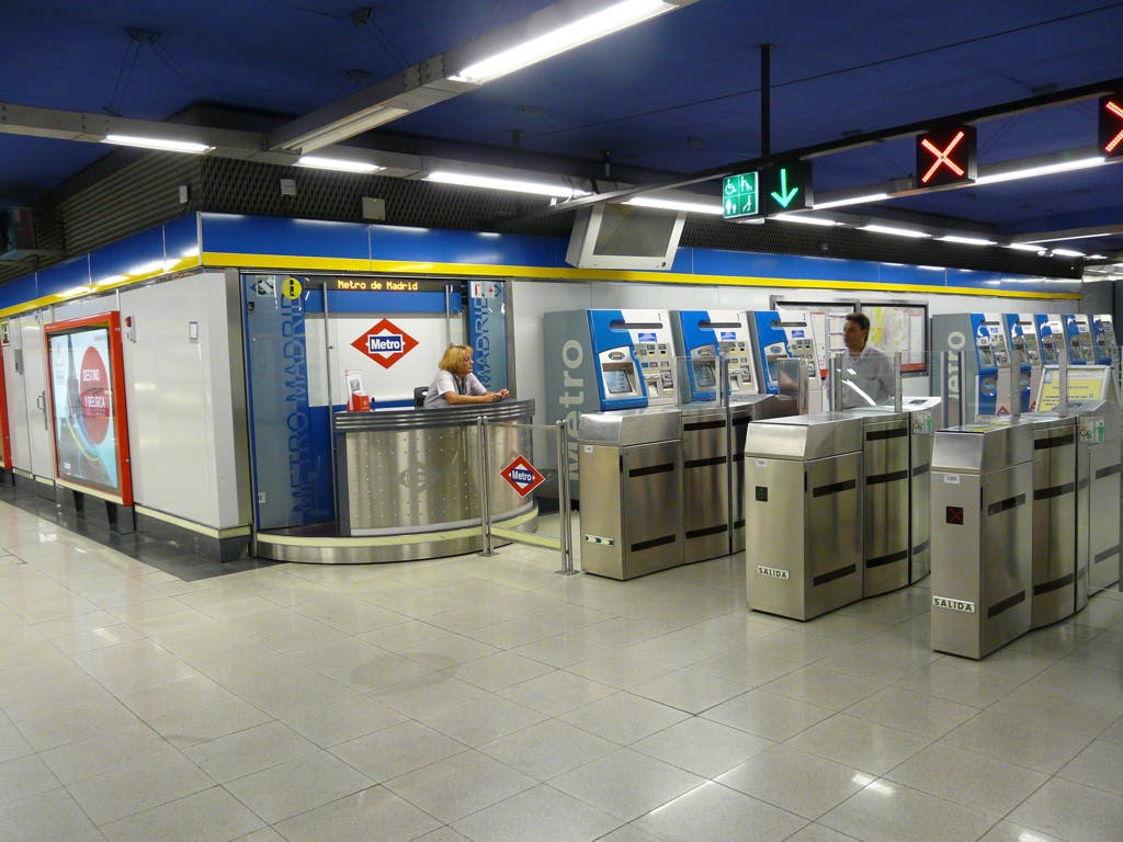 Adiós a las taquillas del Metro de Madrid desde este sábado