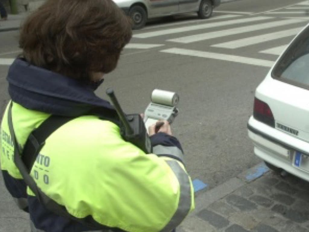 Un juez determina cómo es posible anular las multas de los parquímetros