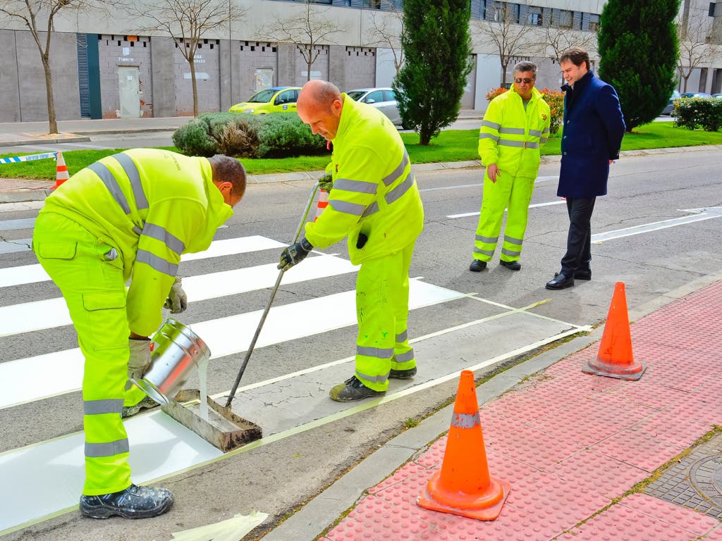 Así lucen 37 calles de Torrejón tras los trabajos de mejora de la señalización horizontal