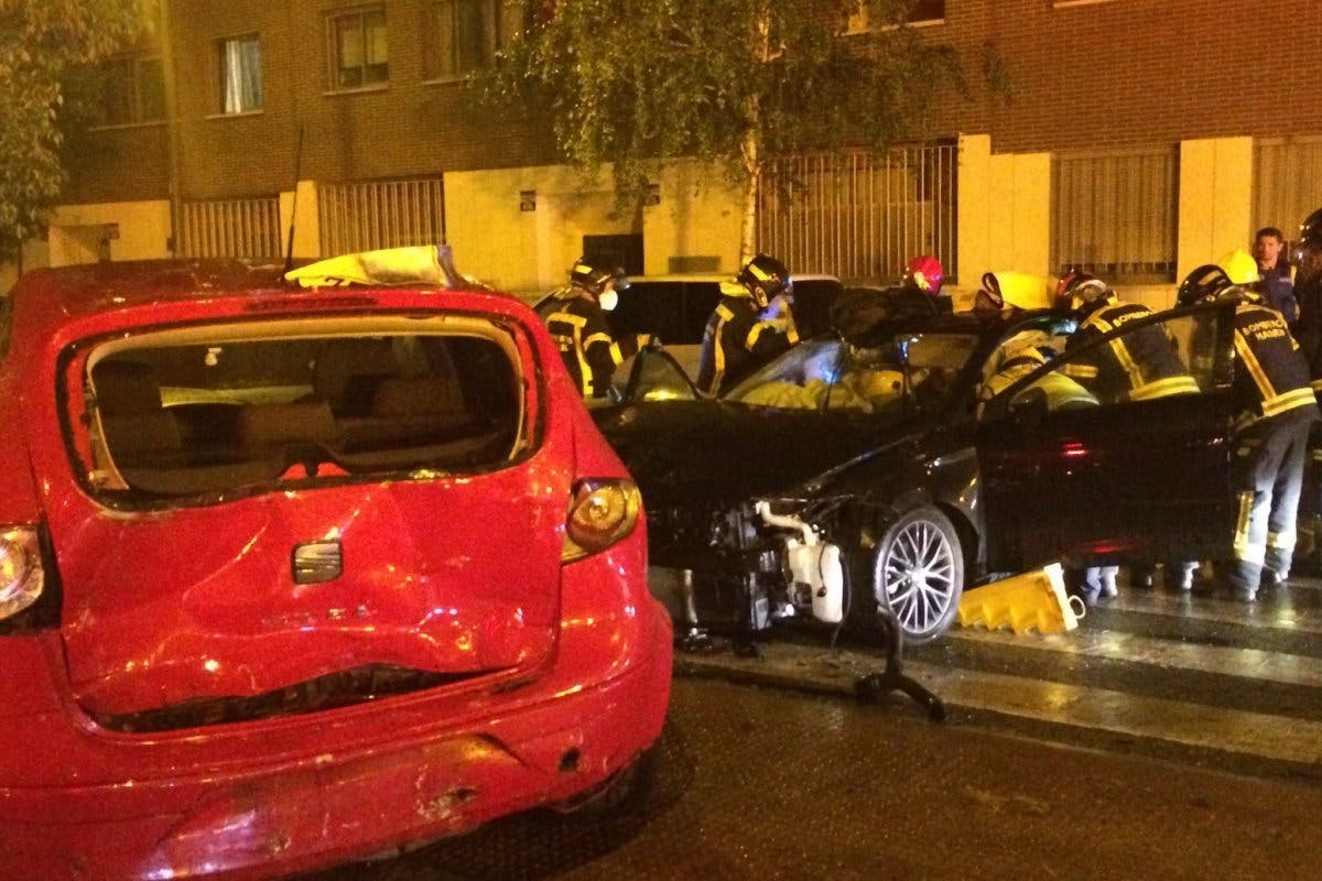 Cinco jóvenes, de entre 14 y 21 años, heridos en un accidente de tráfico en Madrid