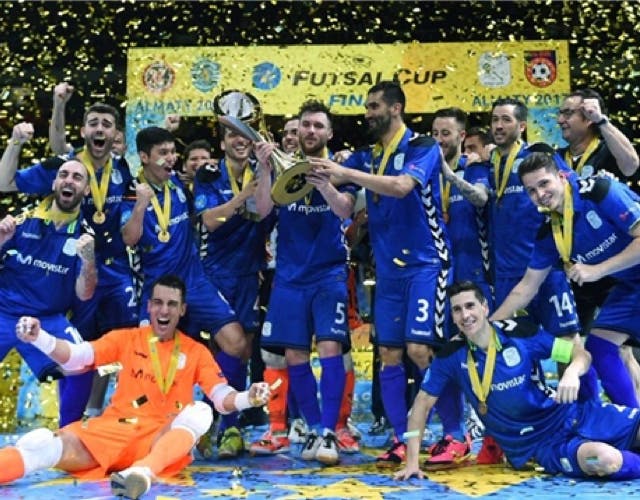 Torrejón celebra el triunfo del Movistar Inter, campeón de Europa