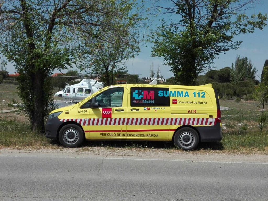 En estado grave tras caerse del tejado de su chalet en Eurovillas