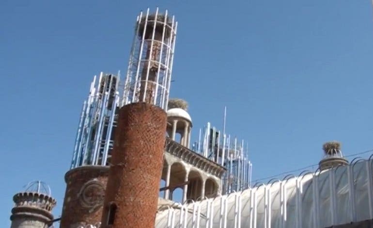 Justo Gallego prepara su propia tumba para ser enterrado en su Catedral