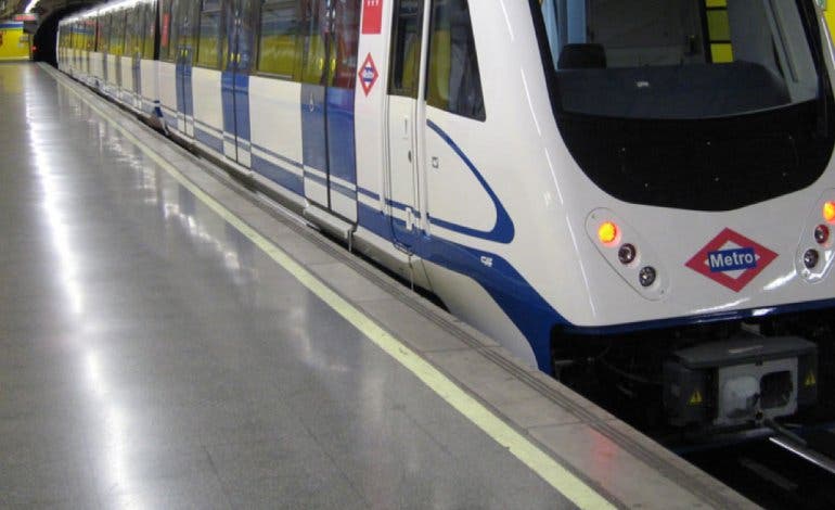 Nueva jornada de huelga en Metro este viernes