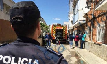 Una vela provoca un incendio en una vivienda de Velilla