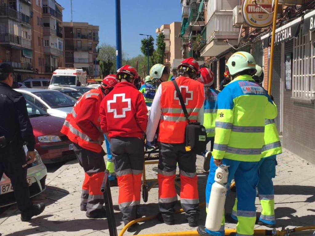 Intoxicado grave un hombre tras un incendio en su vivienda