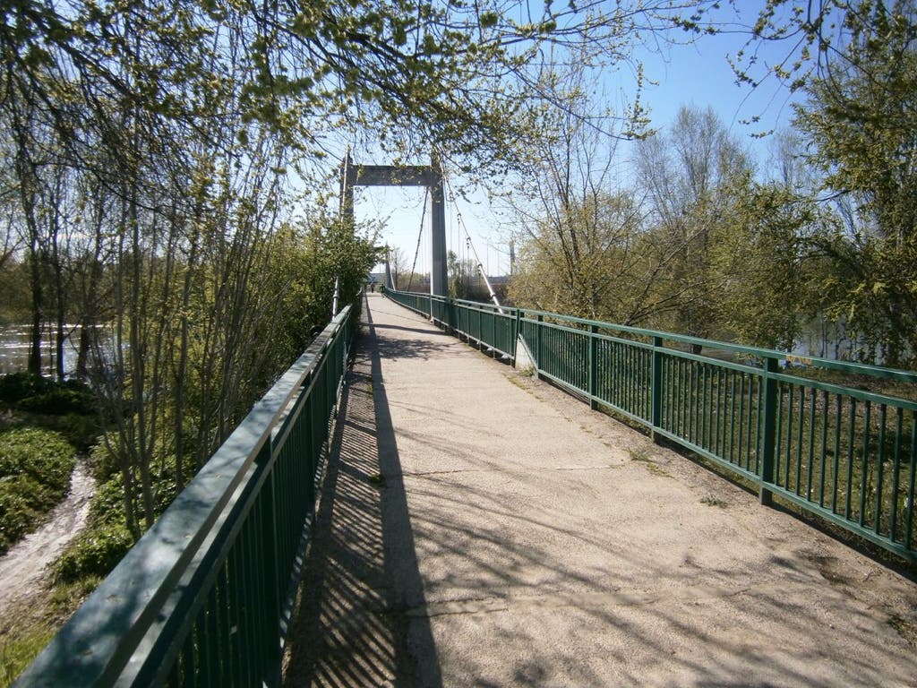 San Fernando precinta un puente por motivos de seguridad