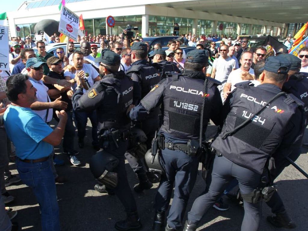 La huelga de taxistas en Madrid termina con cuatro detenidos