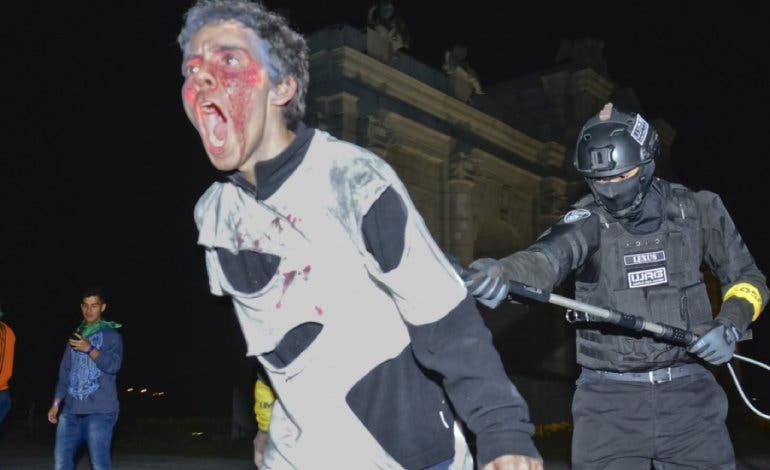 Madrugada zombie en el Parque Europa de Torrejón el 25 de mayo