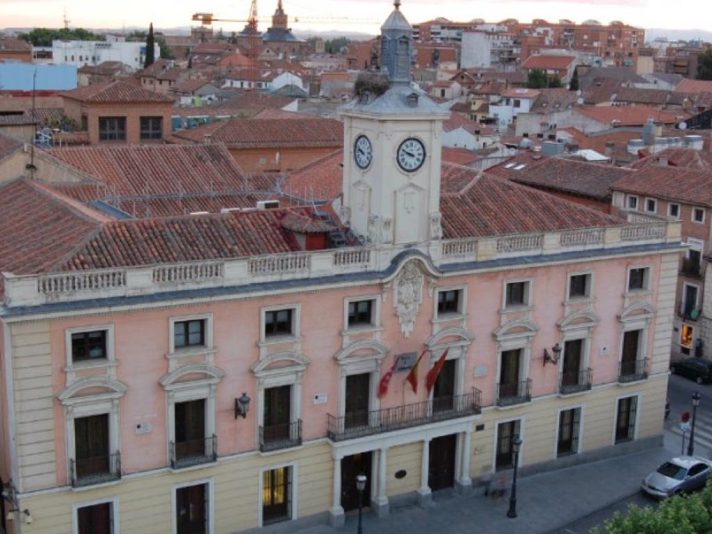 Un ascenso en la Policía Local de Alcalá de Henares bajo sospecha