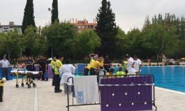 Se ahoga en una piscina de Madrid, entra en parada y logran salvarle la vida