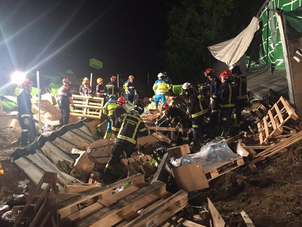 Muere un camionero en la M-50 aplastado por la carga del camión