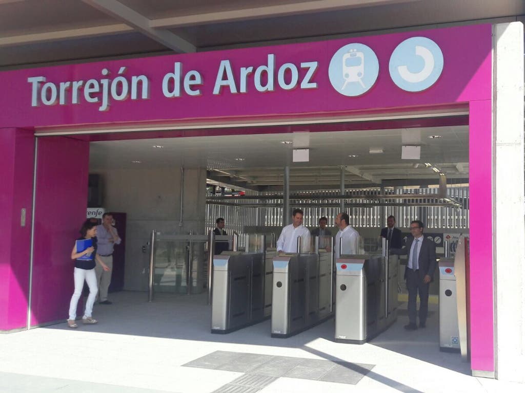 Abre al público el nuevo acceso a la Estación de Torrejón