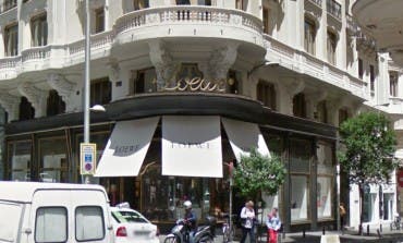 Roban medio millón de euros en bolsos en la tienda Loewe de Gran Vía