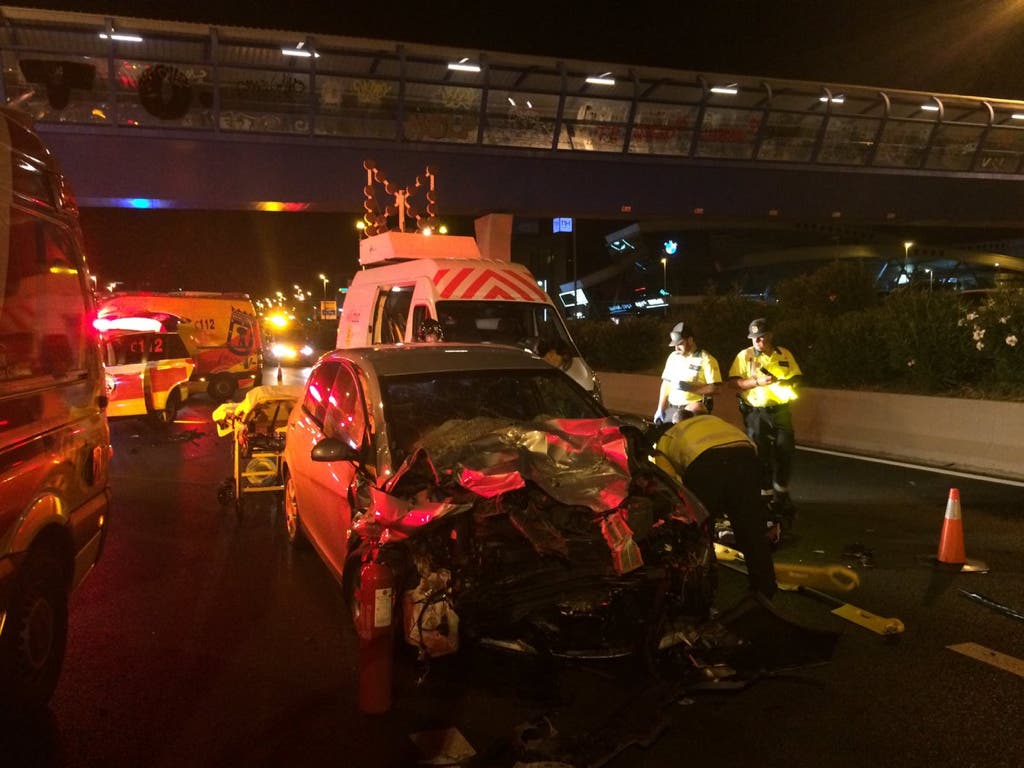 Seis heridos, dos muy graves, en un accidente en la A-1