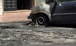 Un incendio calcina tres vehículos en Alcalá de Henares