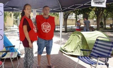 Una pareja acampada tras ser desahuciada pierde el bebé que esperaba