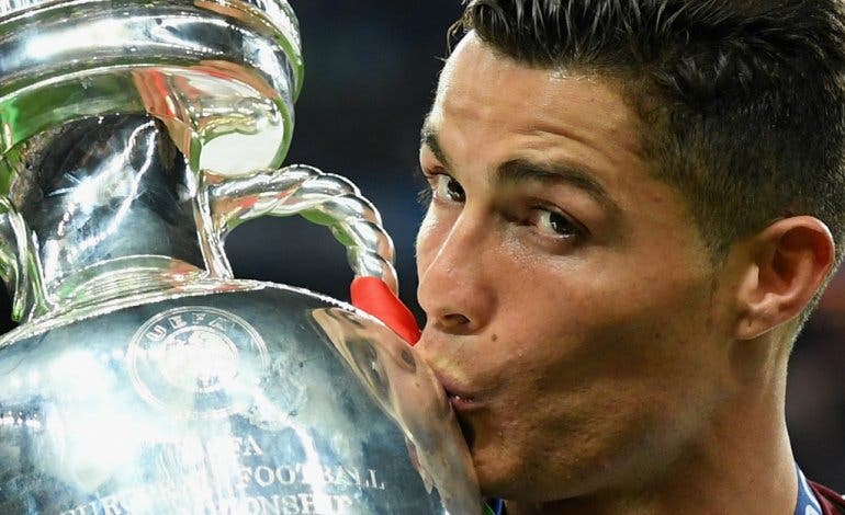Ya es oficial: Cristiano Ronaldo deja el Real Madrid y ficha por la Juventus